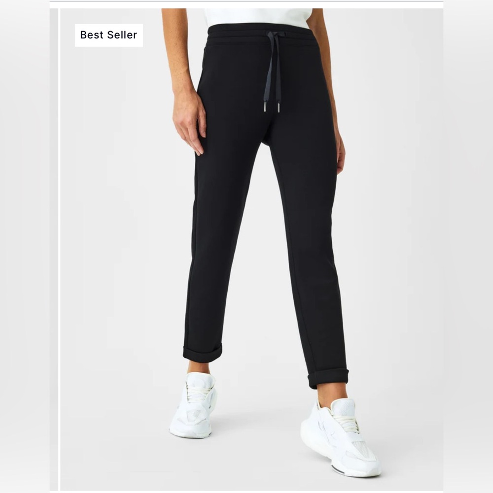 SPANX AirEssentials®
Tapered Pant- NEW with Tags